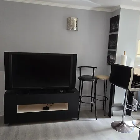 Beau Studio Meuble 2Min Du Moulin Rouge-2